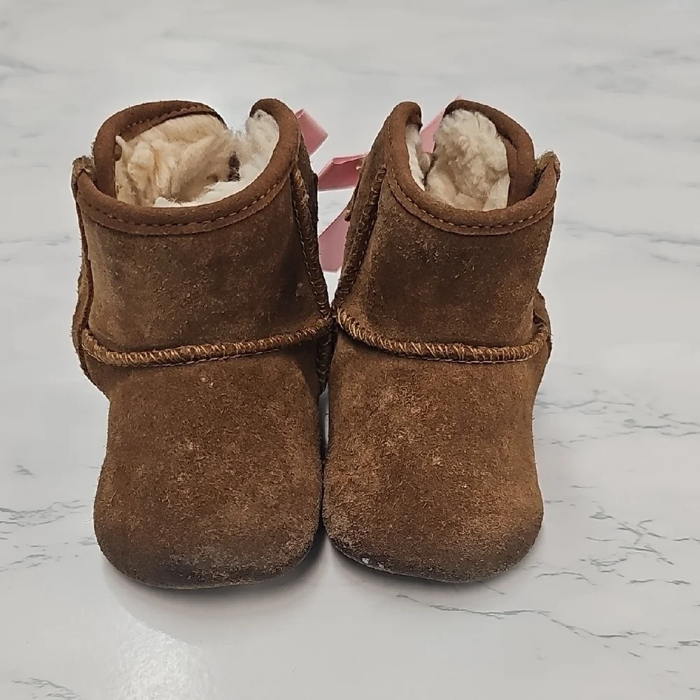 UGG Jessie Bow Brown Baby Booties with Pink Bow- Size 0/1